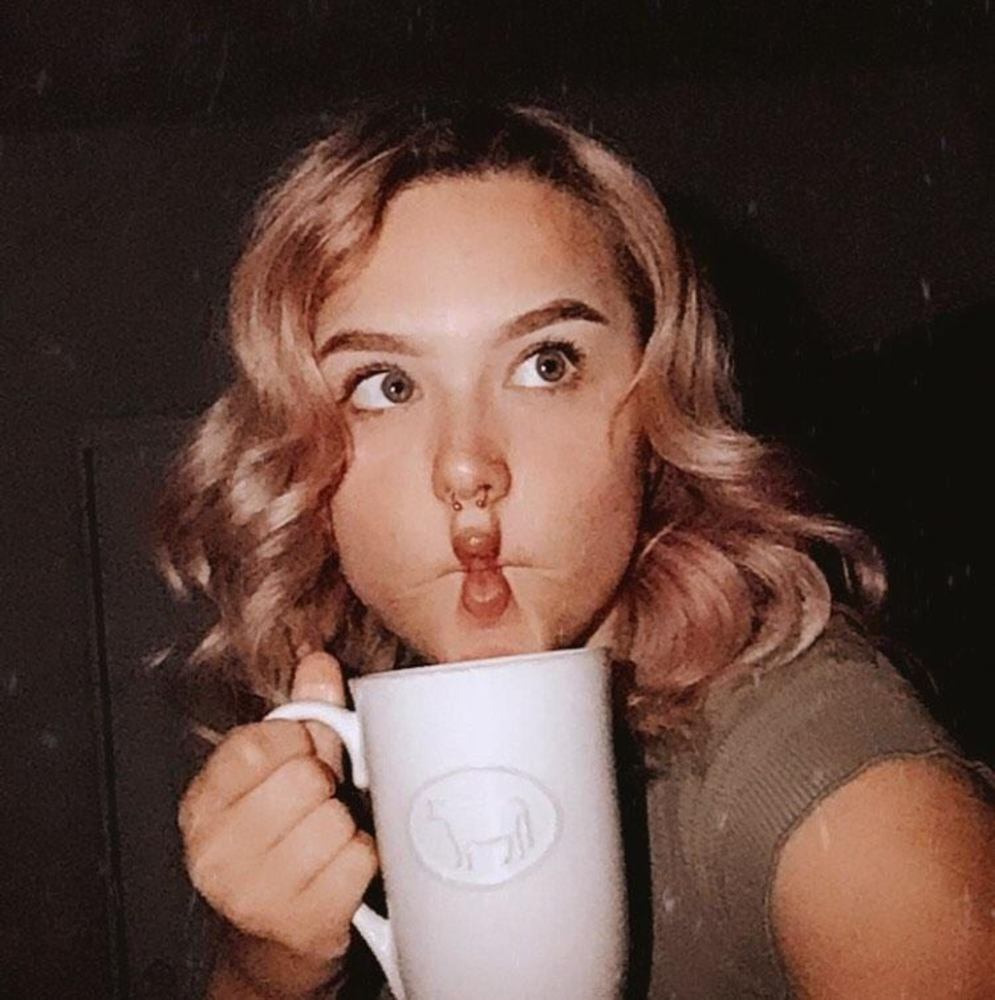 Meet your Posher, Sierrah